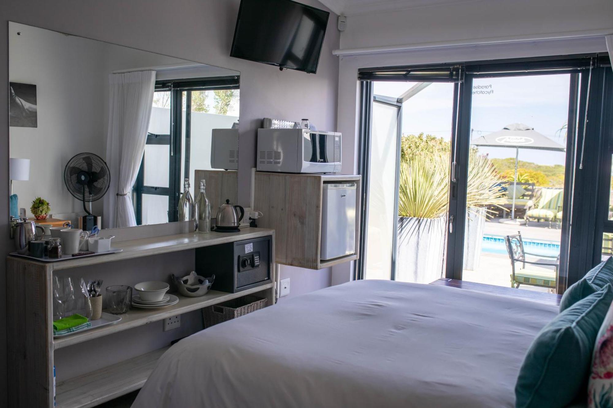 Stay At Friends Bettys Bay Bilik gambar