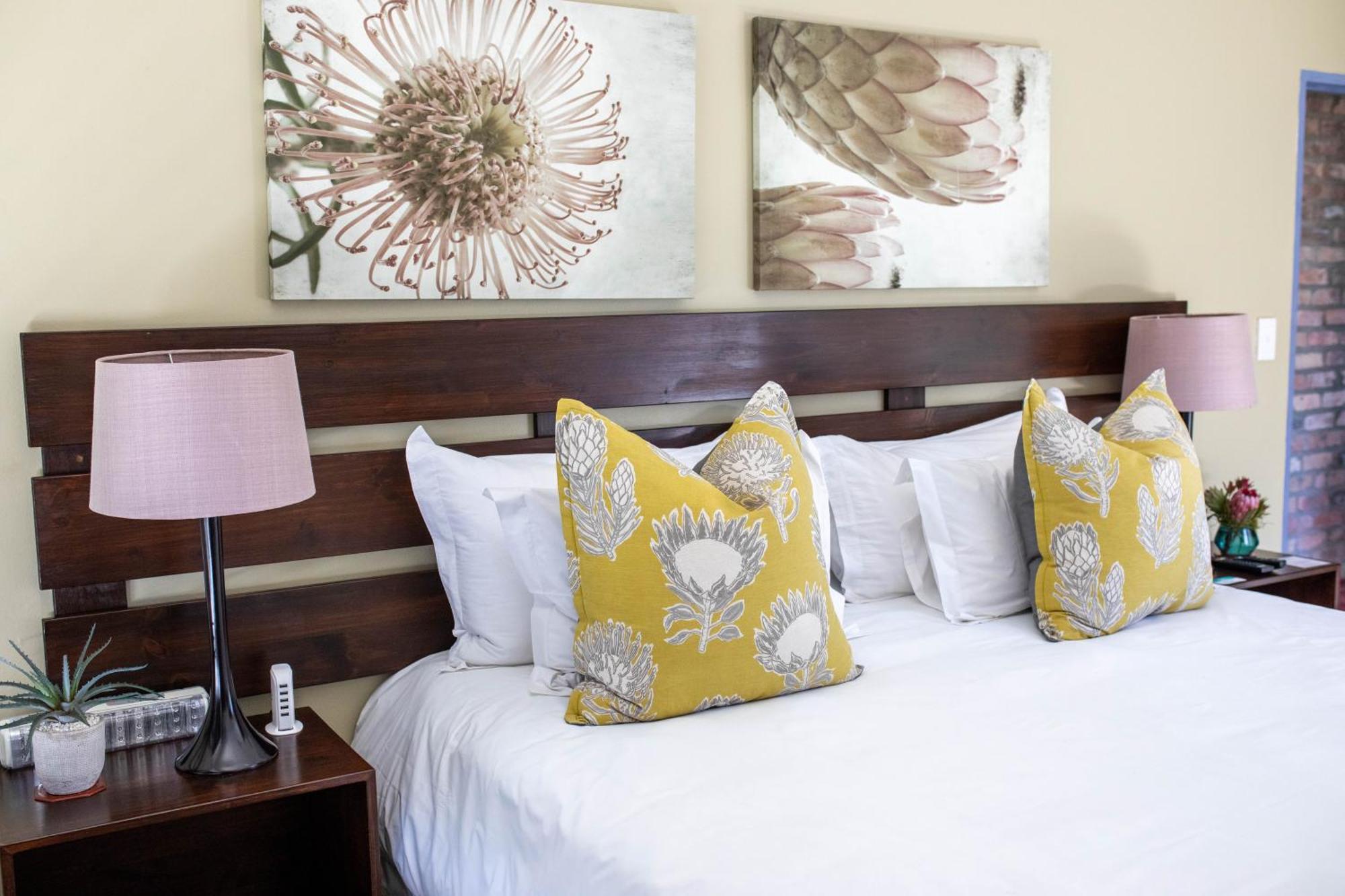 Stay At Friends Bettys Bay Bilik gambar